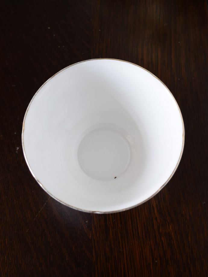 英国アンティークのおしゃれな食器