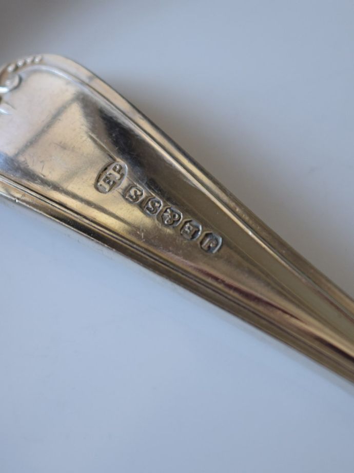 英国から到着したアンティークシルバープレートの二股フォーク(k-4955