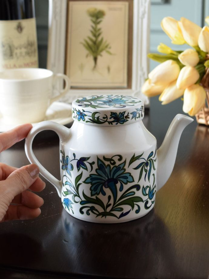 おしゃれなティーポット