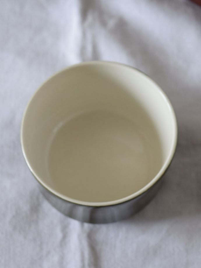 英国アンティークのおしゃれな食器