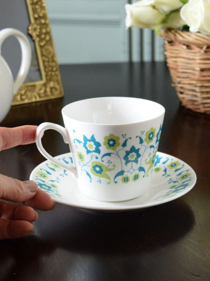 イギリスのカップ&ソーサー