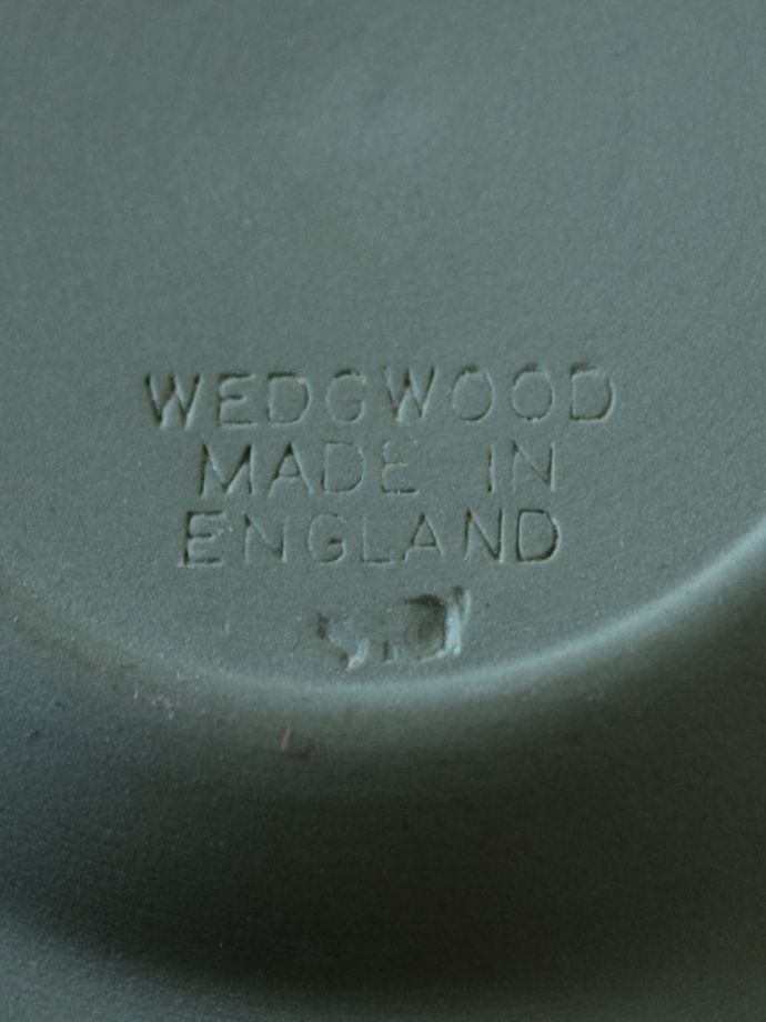 アンティークジャスパーウェアの裏側