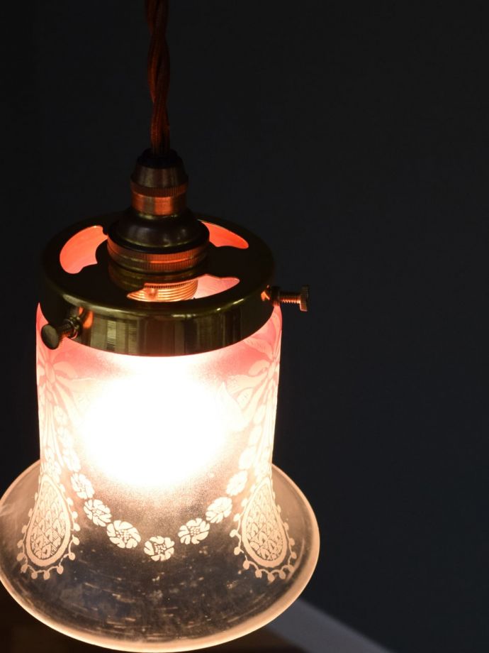 アンティークのガラスシェード