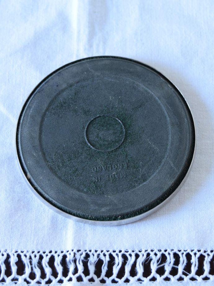 シルバーコースターの裏