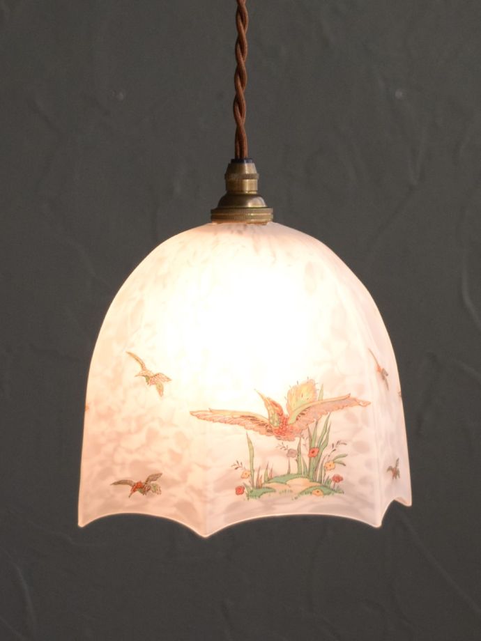 イギリスのアンティーク照明、シノワズリ模様のペンダントライト