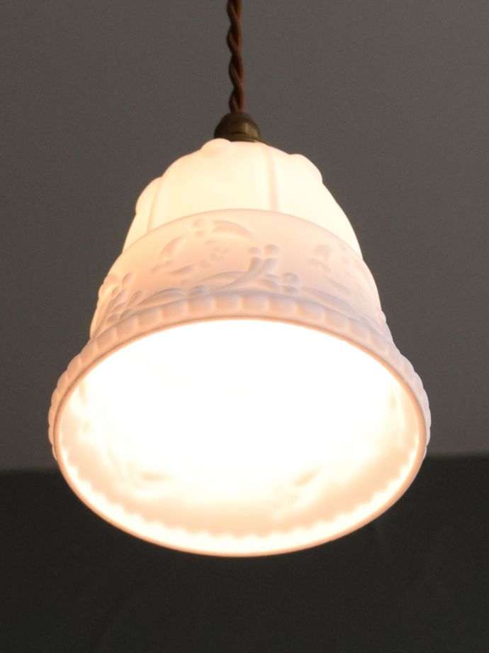 アンティーク照明の美しい灯り