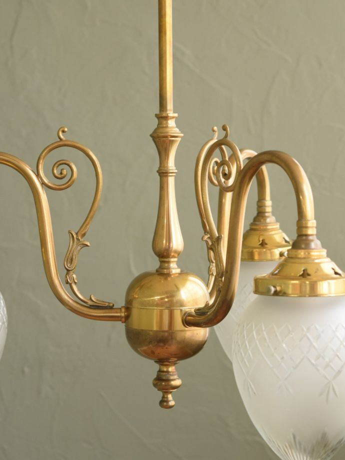 アンティークのシャンデリア