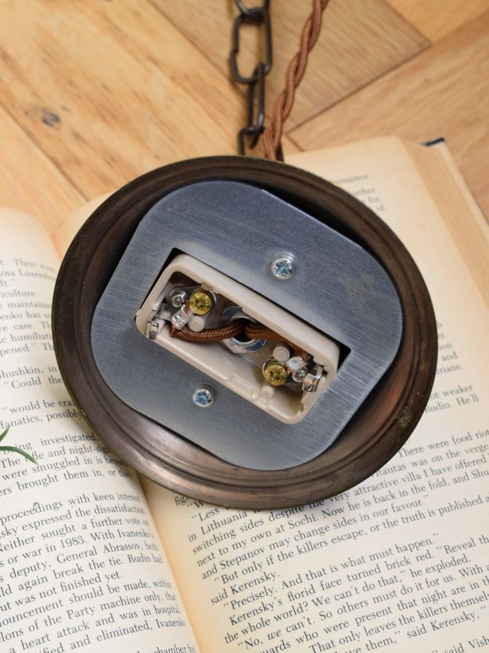 引っ掛けタイプの照明器具