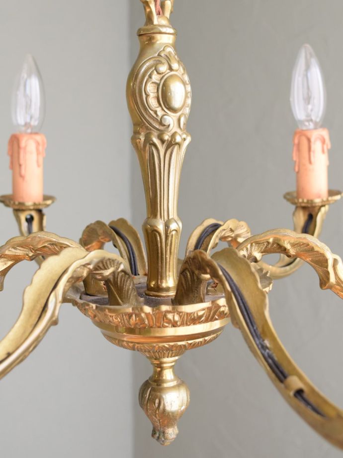 真鍮のシャンデリア