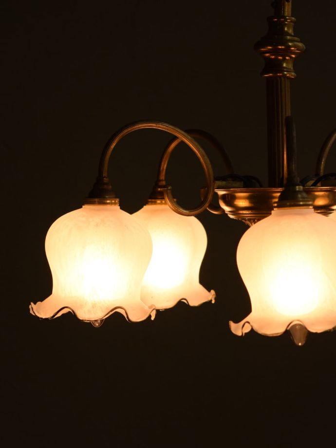 アンティークのシャンデリア