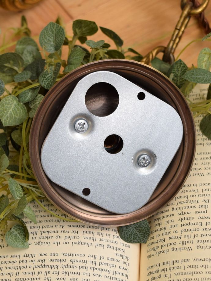 シャンデリアの取り付け方(直結)