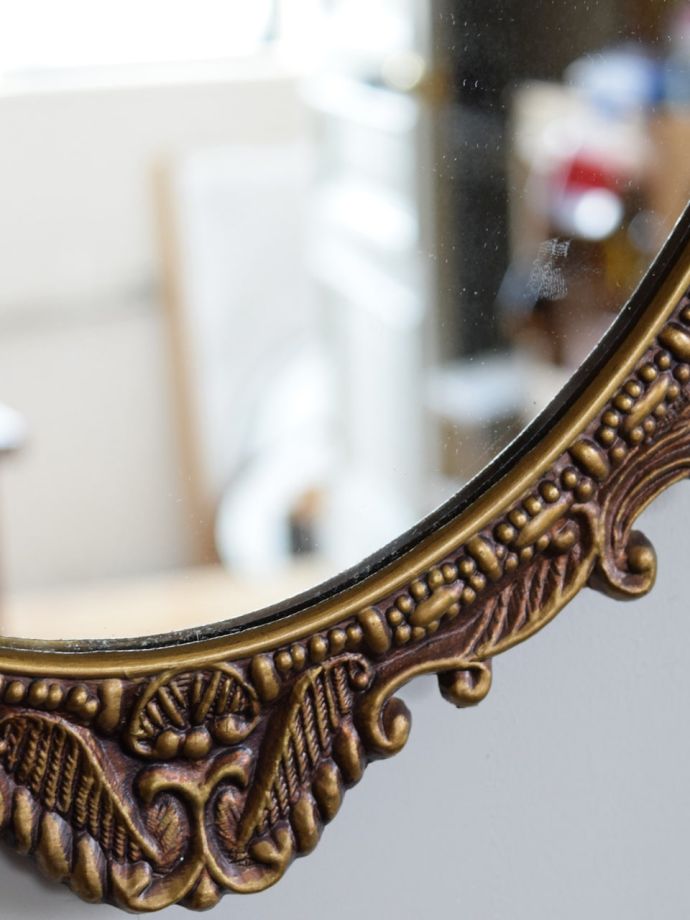 アンティークの鏡の装飾