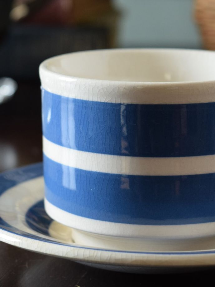 イギリスのおしゃれなアンティーク食器、CORNISH WARE(コーニッシュ