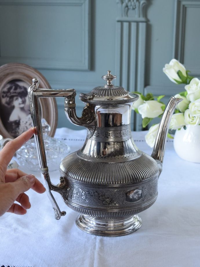 英国アンティークの銀製品