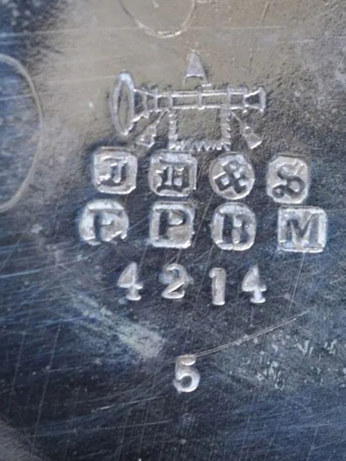 アンティークのシルバープレート