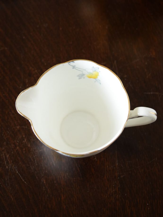 英国アンティークのおしゃれな食器