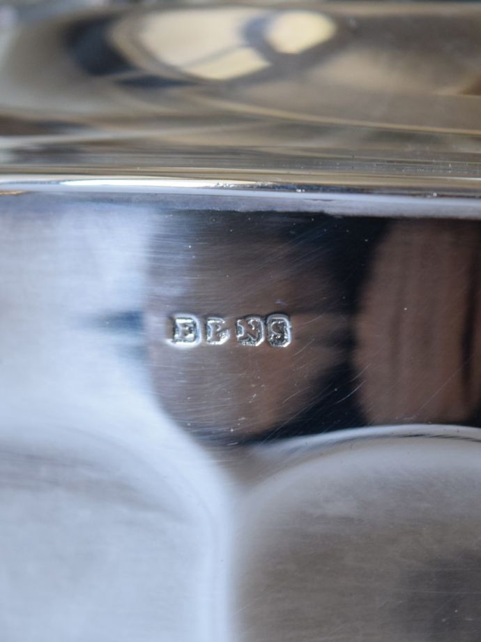 アンティークのシルバープレート