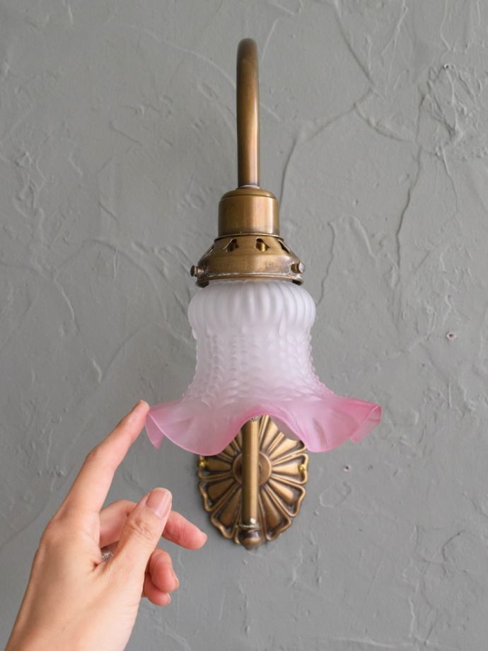 アンティークの壁付け照明