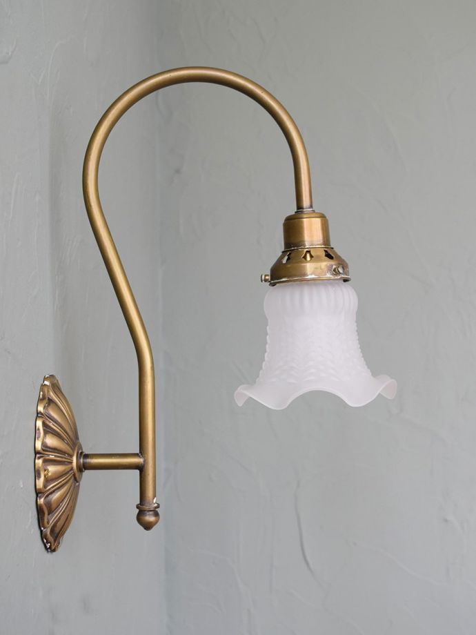 壁付けブラケットの側面