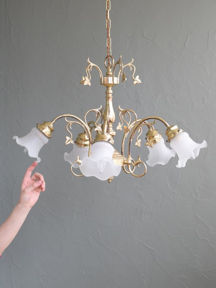 アンティークのシャンデリア