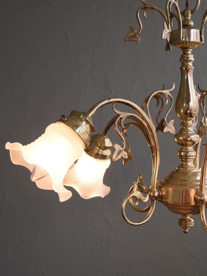 アンティークのシャンデリア