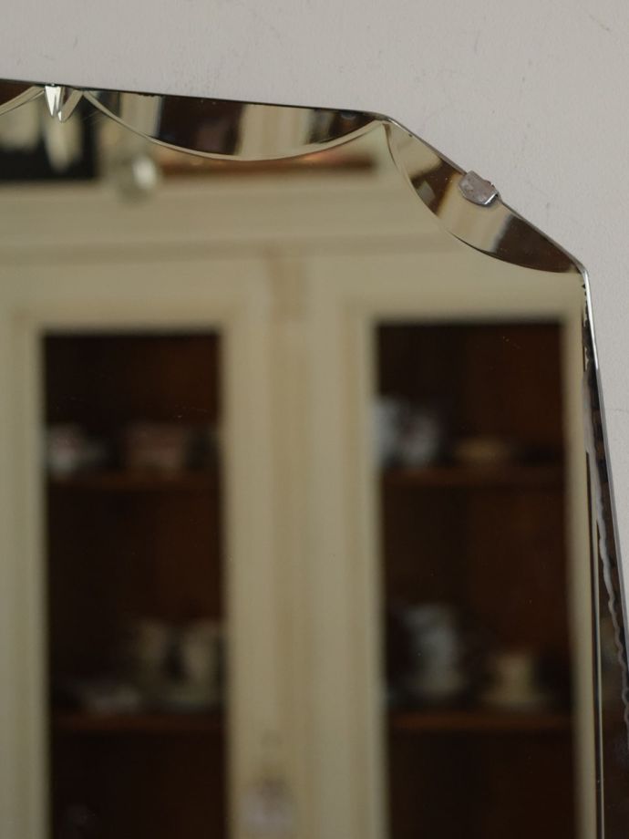 英国アンティークの美しい鏡