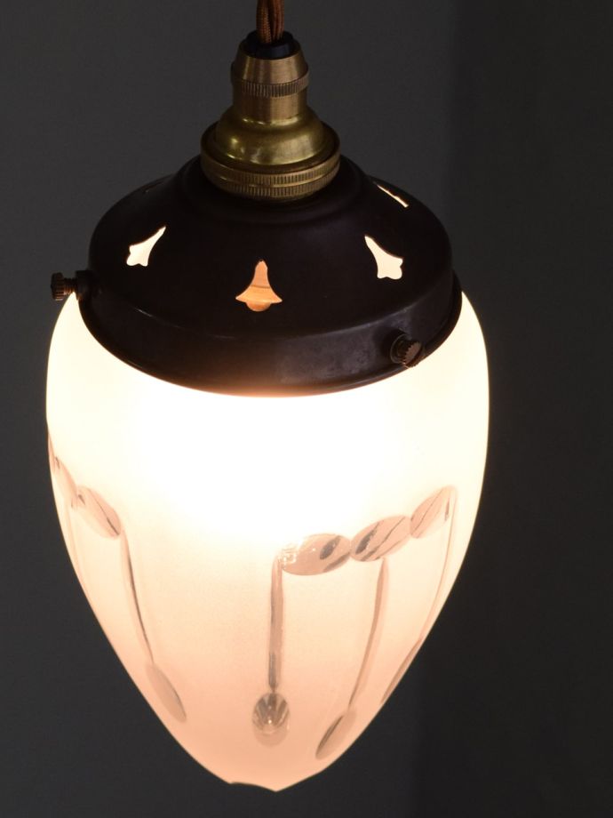 アンティークのガラスシェード