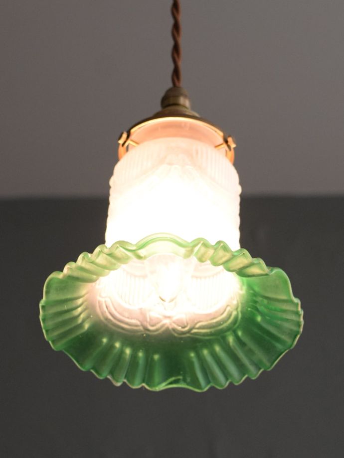 アンティーク照明の美しい灯り