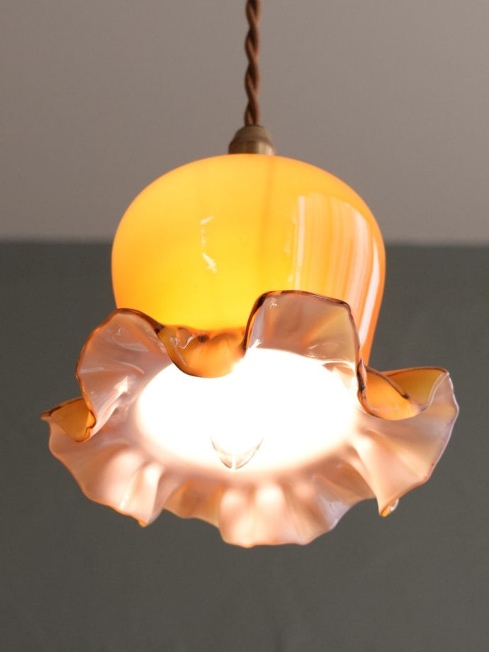 アンティーク照明の美しい灯り