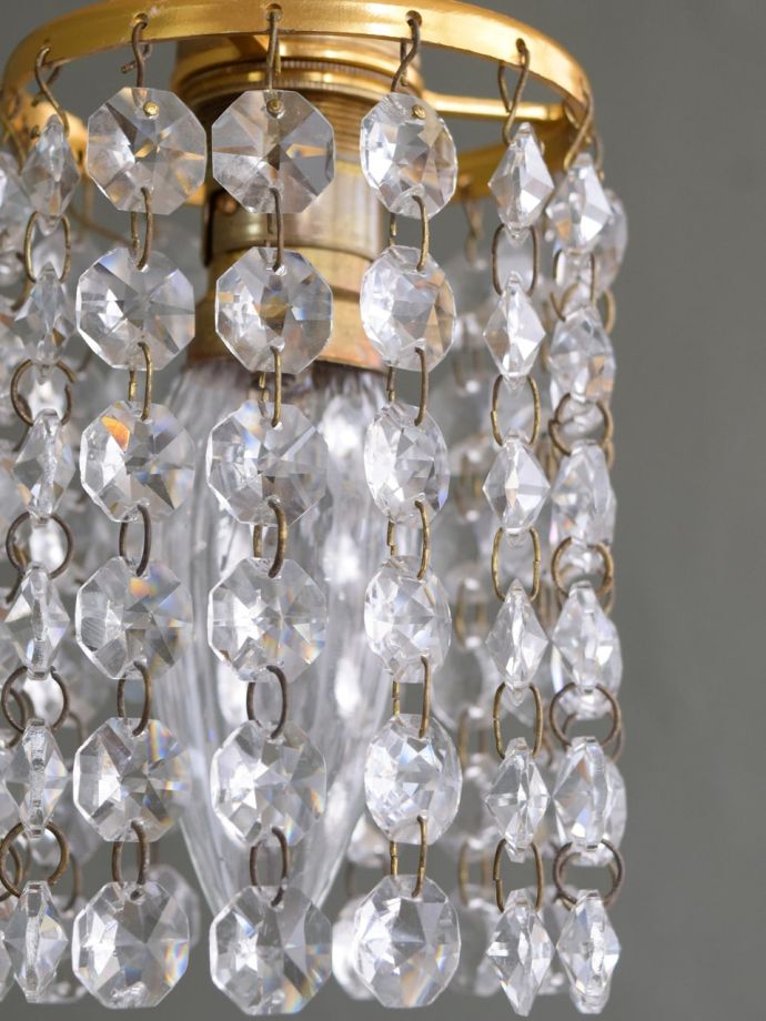 アンティークの小さなシャンデリア