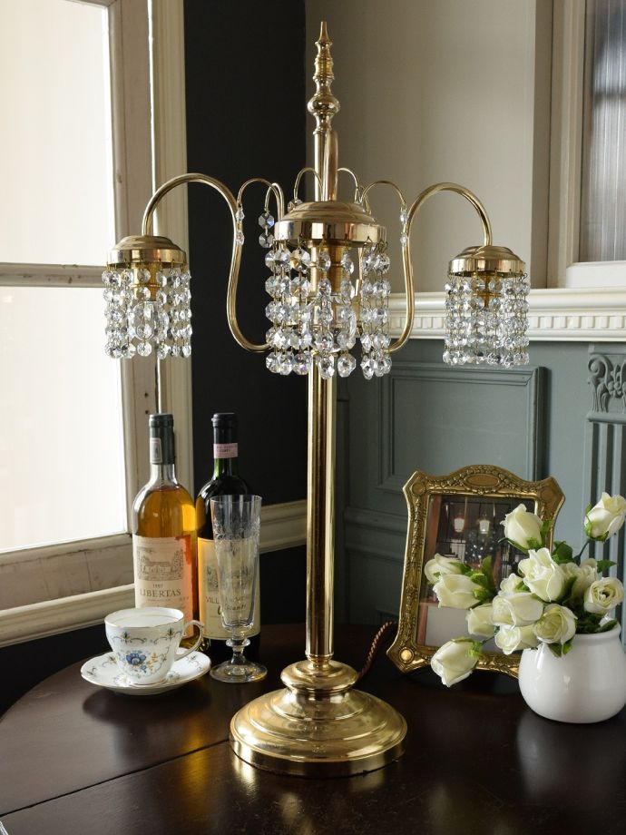 アンティークの照明、テーブルランプ