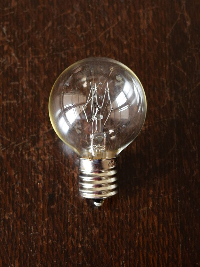 テーブルランプの電球