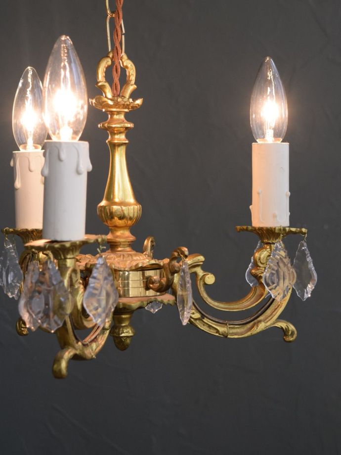 アンティークのシャンデリア