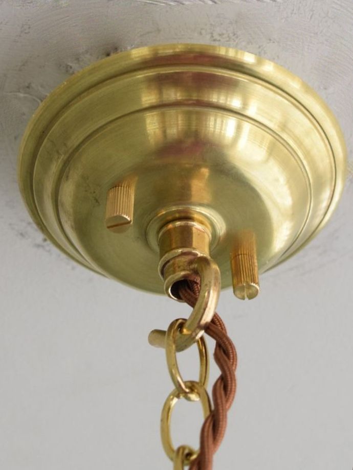 引っ掛けタイプの照明器具