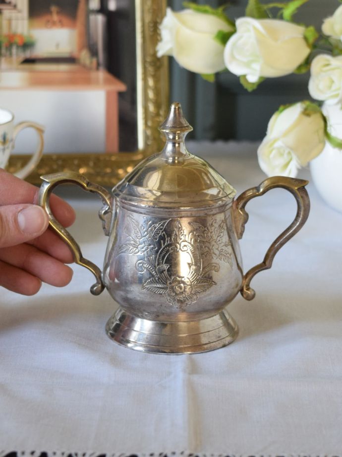 英国アンティークの銀製品