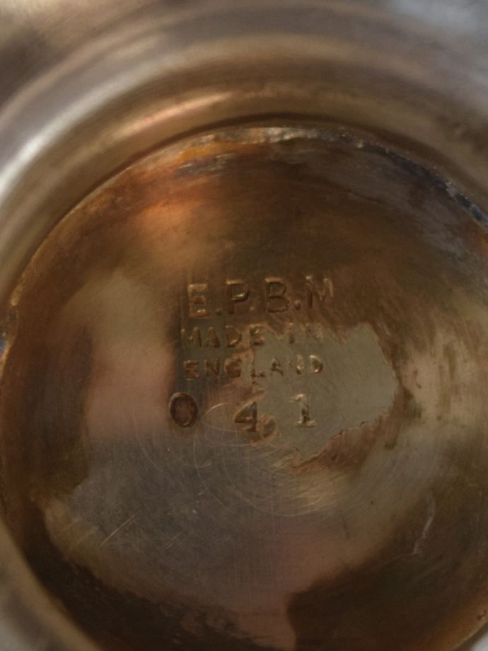 アンティークのシルバープレート