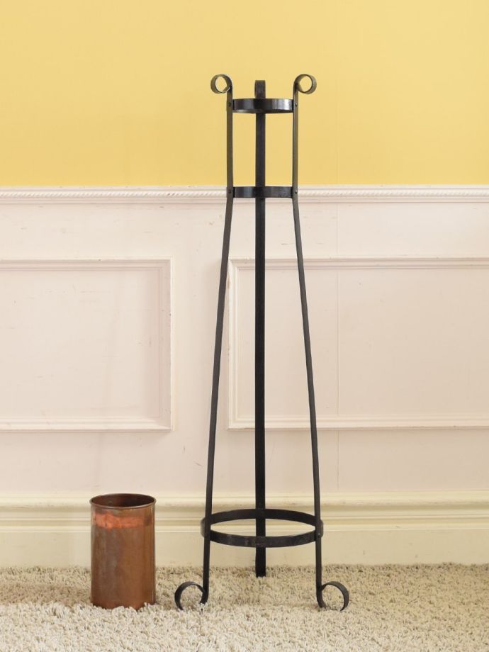 アンティーク家具の側面