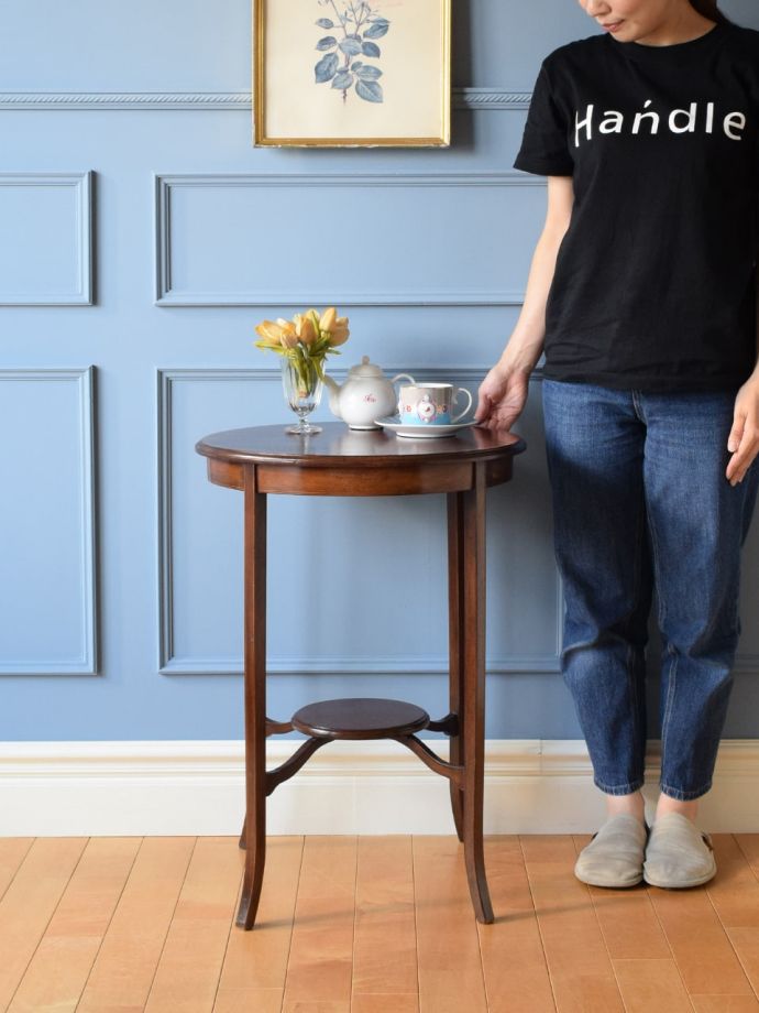 英国のサイドテーブル