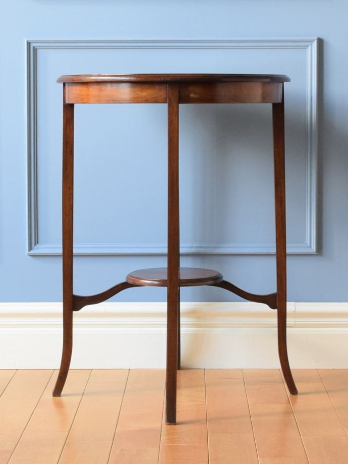 アンティーク家具の側面