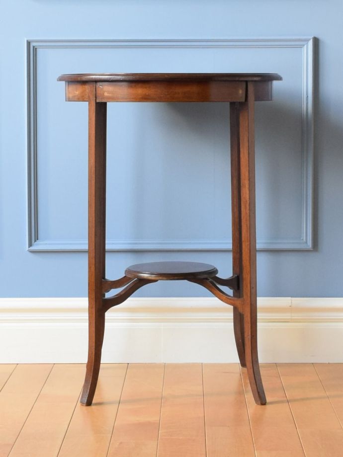 オケージョナルテーブルの側面