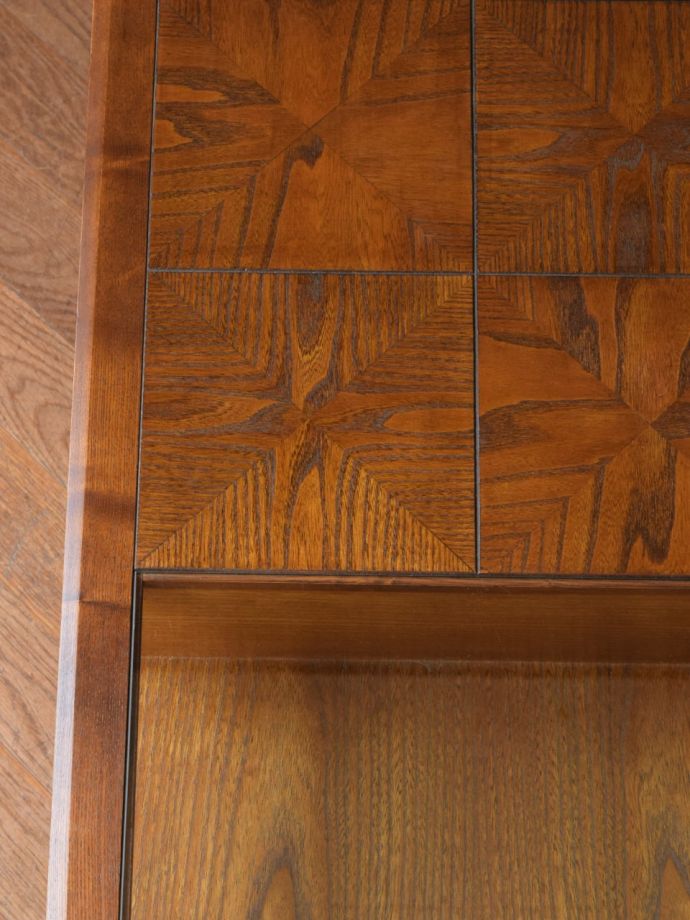 G-PLANの家具の天板