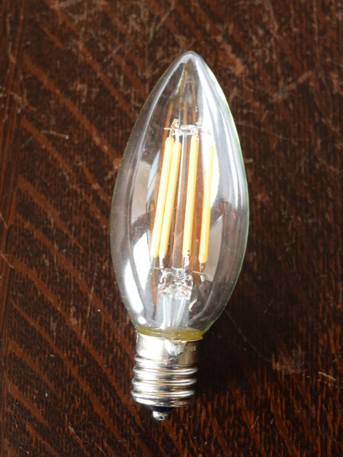 デスクライトの電球