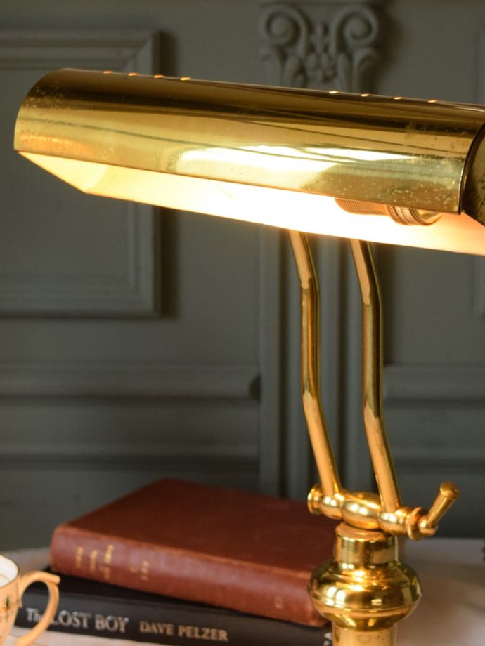 デスクライトのシェード