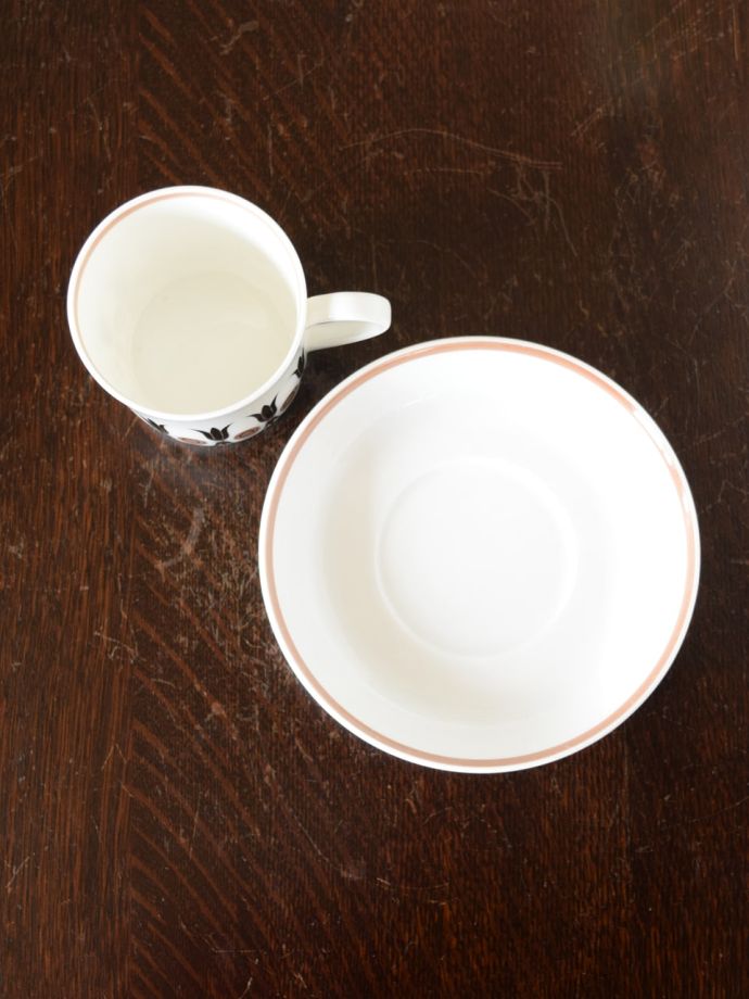 英国アンティークのおしゃれな食器