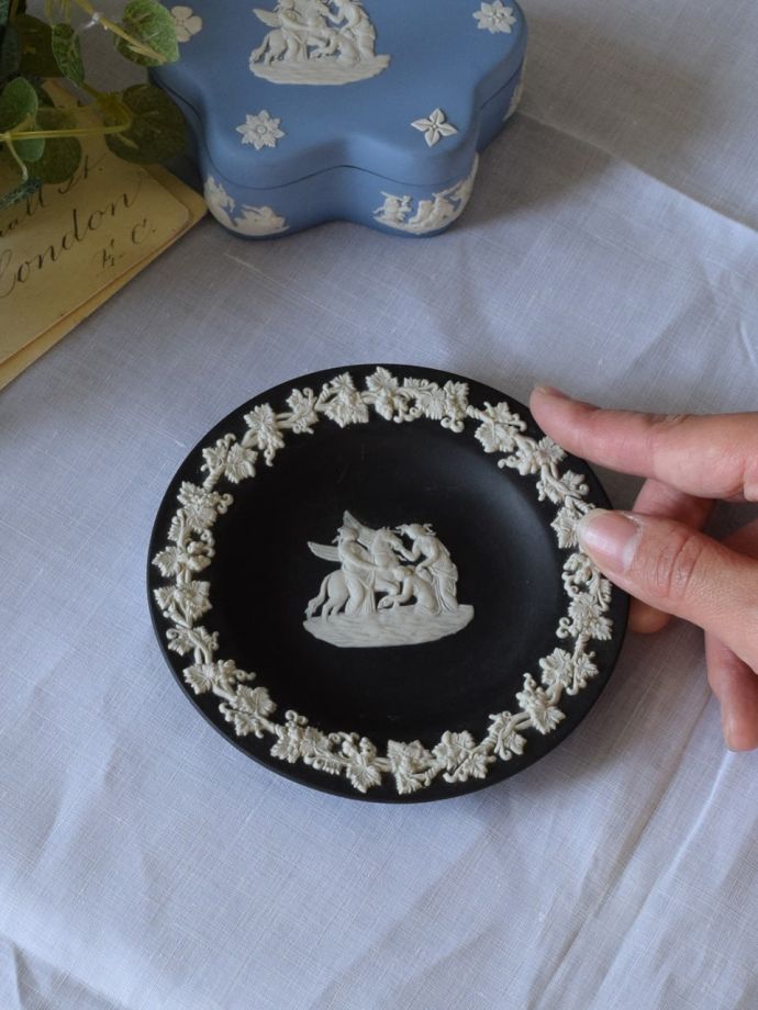 ウェッジウッドのプレート