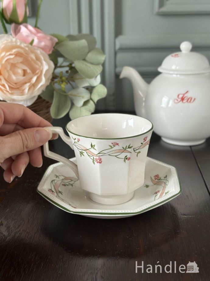 イギリスのカップ&ソーサー