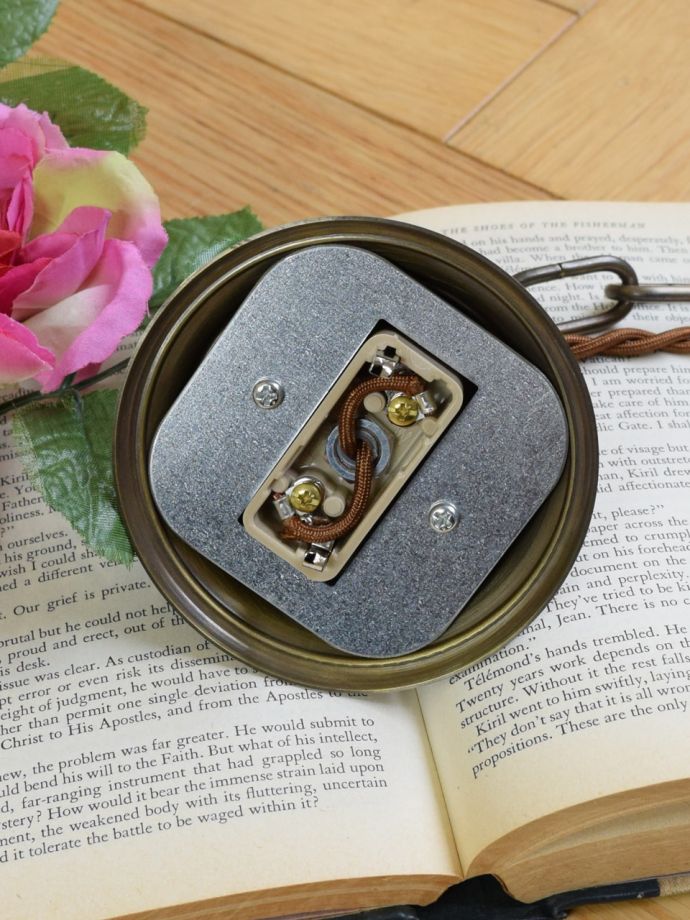 シャンデリアの取り付け方(直結)