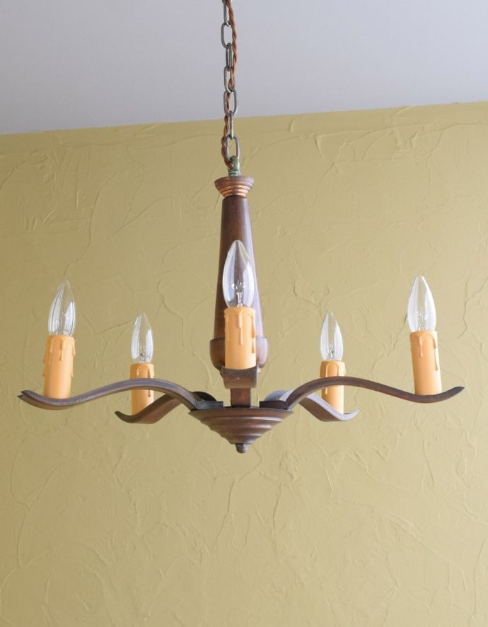 希少　ジャパンヴィンテージ　三菱電機　無垢材　4灯シャンデリア　 LK1744 希少 ジャパンヴィンテージ 三菱電機 無垢材 4灯シャンデリア LK1744