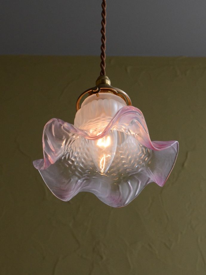 アンティーク照明の美しい灯り