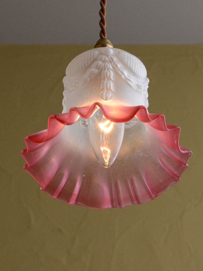 アンティーク照明の美しい灯り